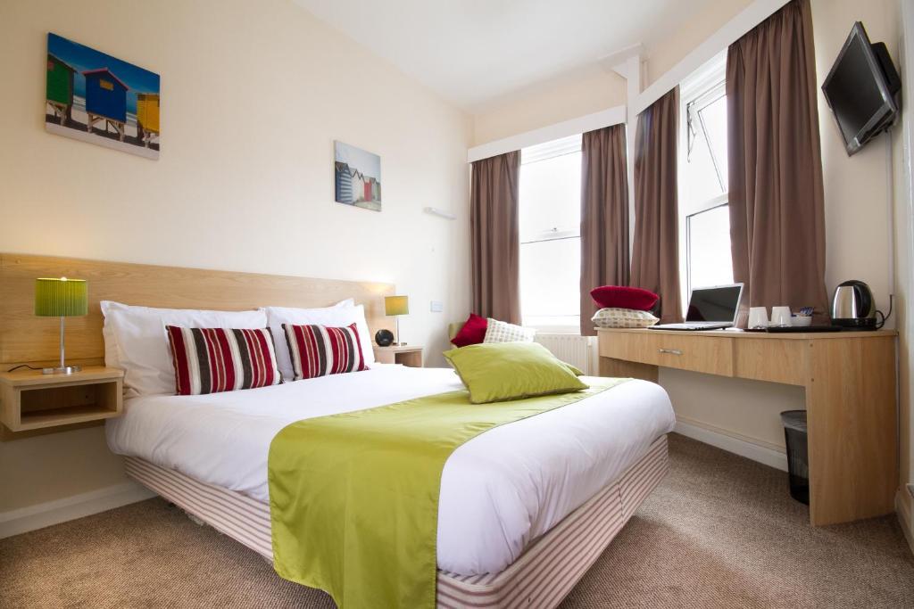 Travelrest Centre Seafront Hotel Bournemouth Room photo